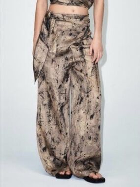 Zara Printed Pareo Pants. Size - S. Part of a SET. Beige/Black Wide Leg trousers